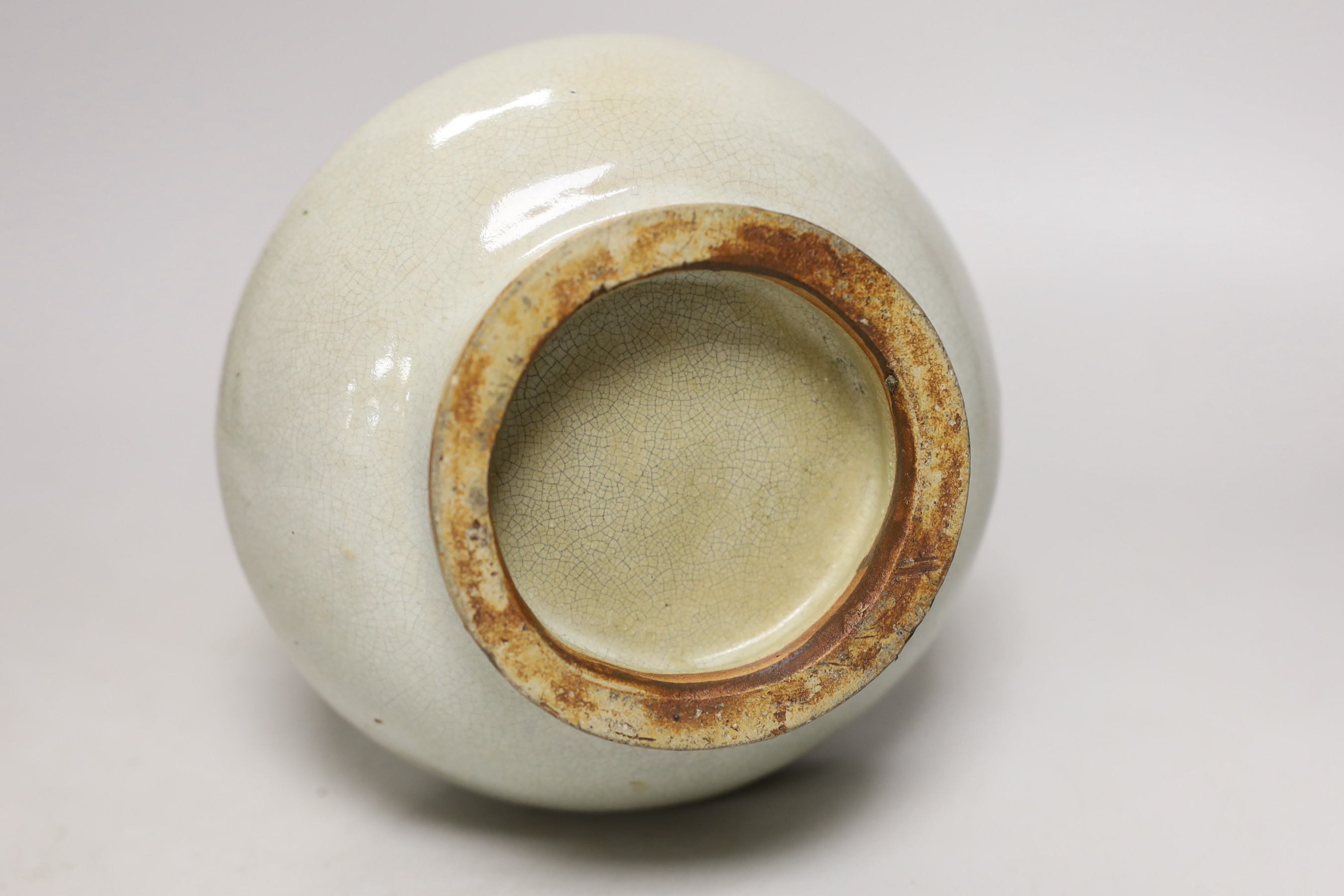 A Chinese crackle glaze ‘chilong’ bottle vase, late Qing dynasty, 33cm